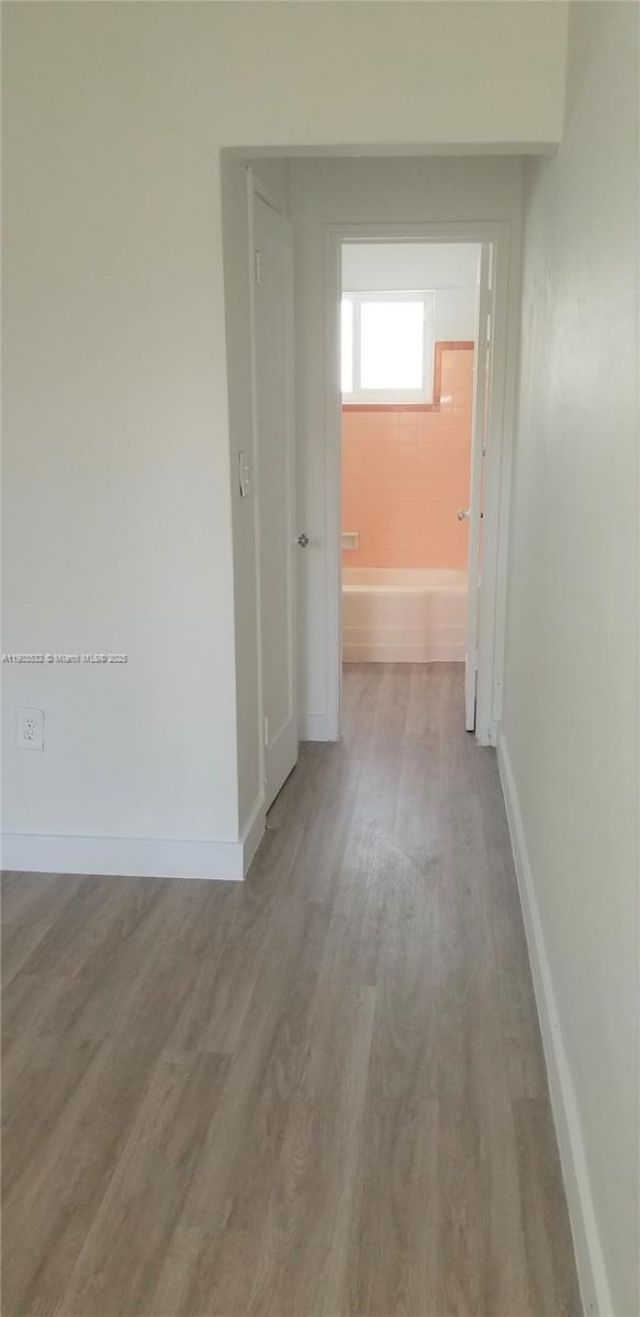 976 NW 6th St, Miami, FL 33136 Photo