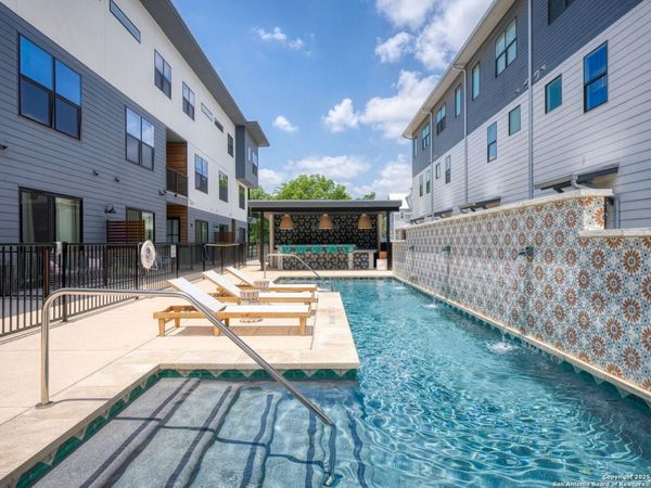 1208 N ACADEMY AVE, Unit 3201, New Braunfels, TX 78130