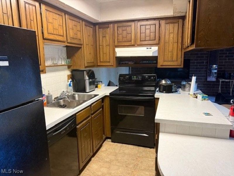 2069 Penguin Avenue, Akron, OH 44319 Photo 9