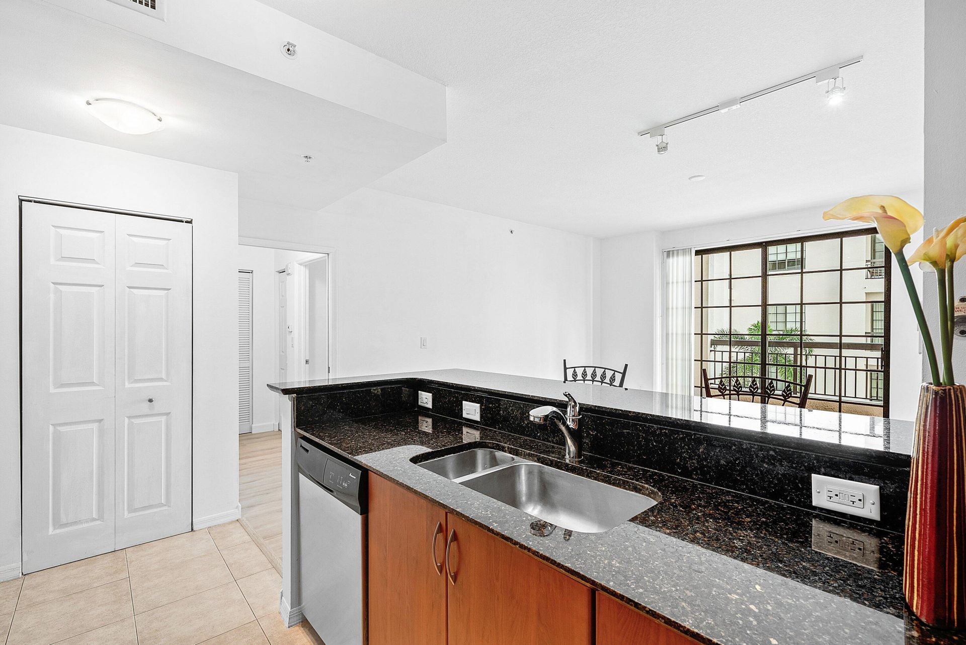 233 S Federal Highway, Unit 404, Boca Raton, FL 33432 Photo