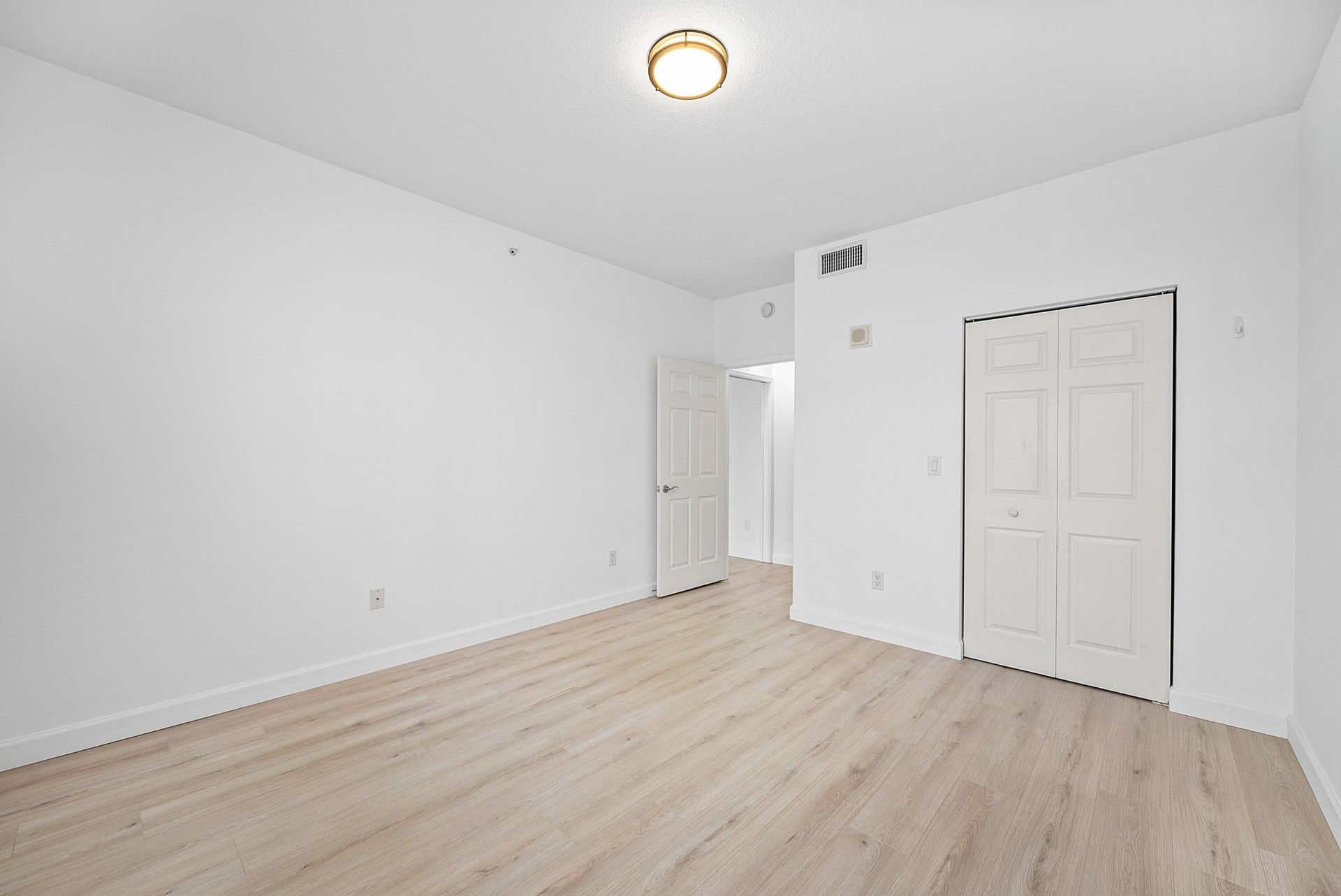 233 S Federal Highway, Unit 404, Boca Raton, FL 33432 Photo