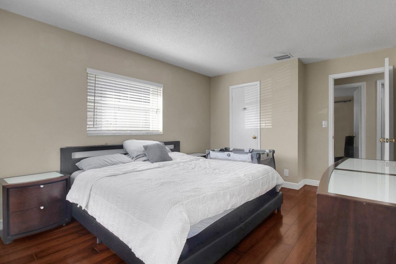 2440 NW 98th Lane, Coral Springs, FL 33065 Photo