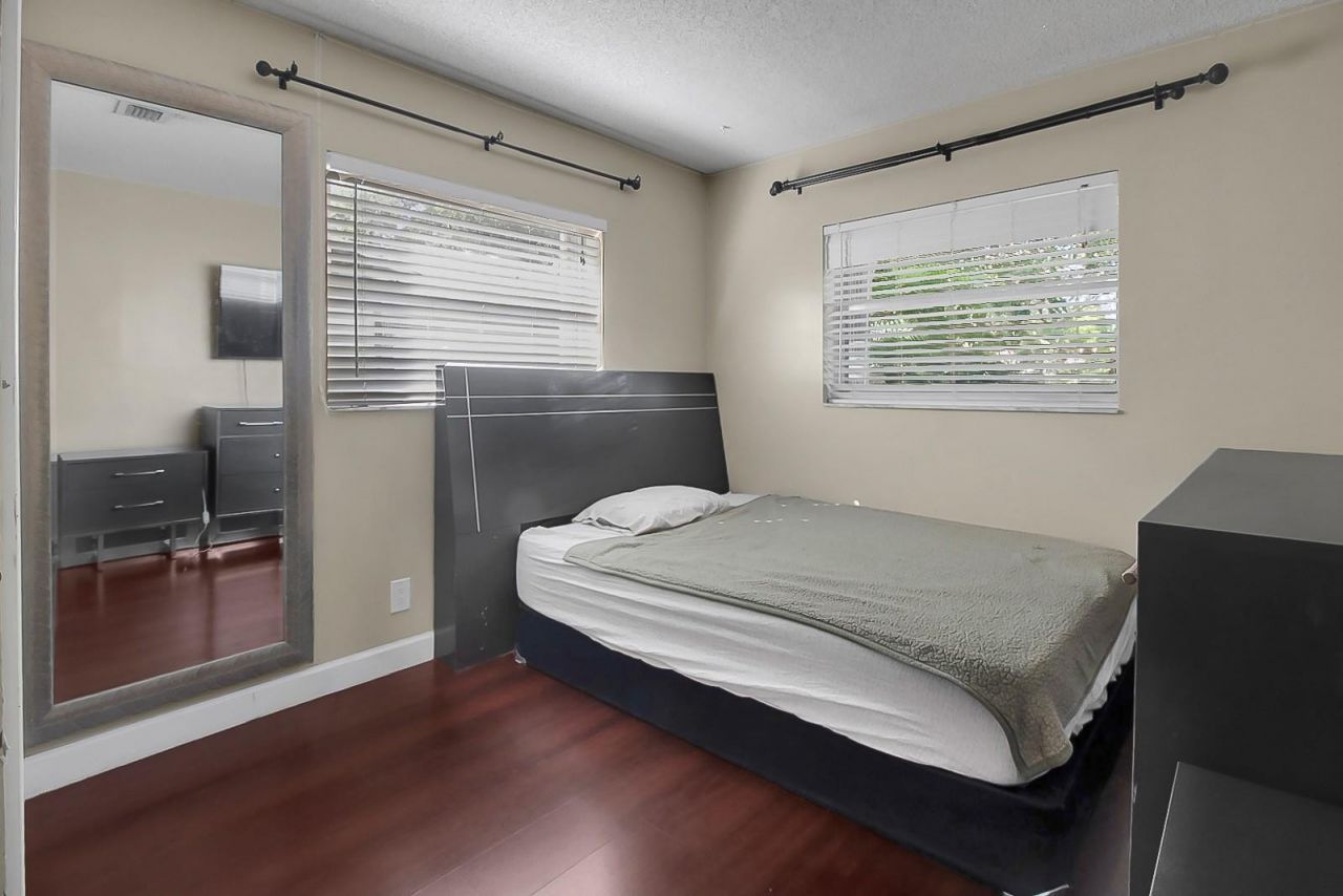 2440 NW 98th Lane, Coral Springs, FL 33065 Photo