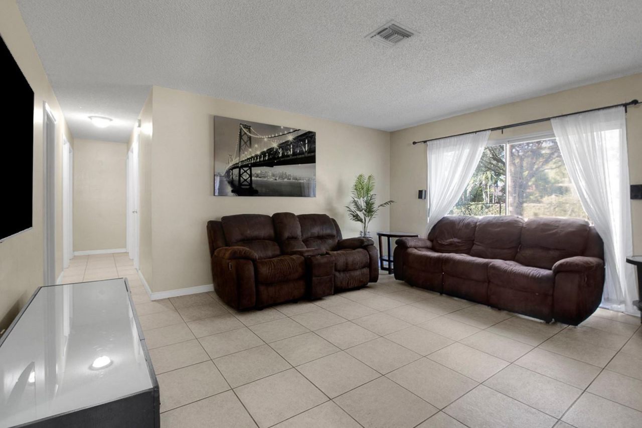 2440 NW 98th Lane, Coral Springs, FL 33065 Photo