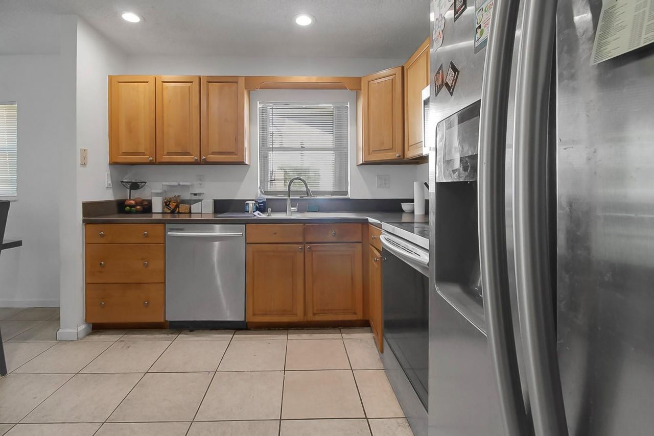 2440 NW 98th Lane, Coral Springs, FL 33065 Photo