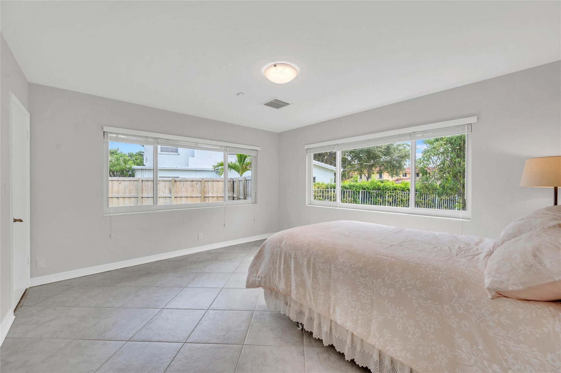 2100 Manatee Drive, Fort Lauderdale, FL 33316 Photo