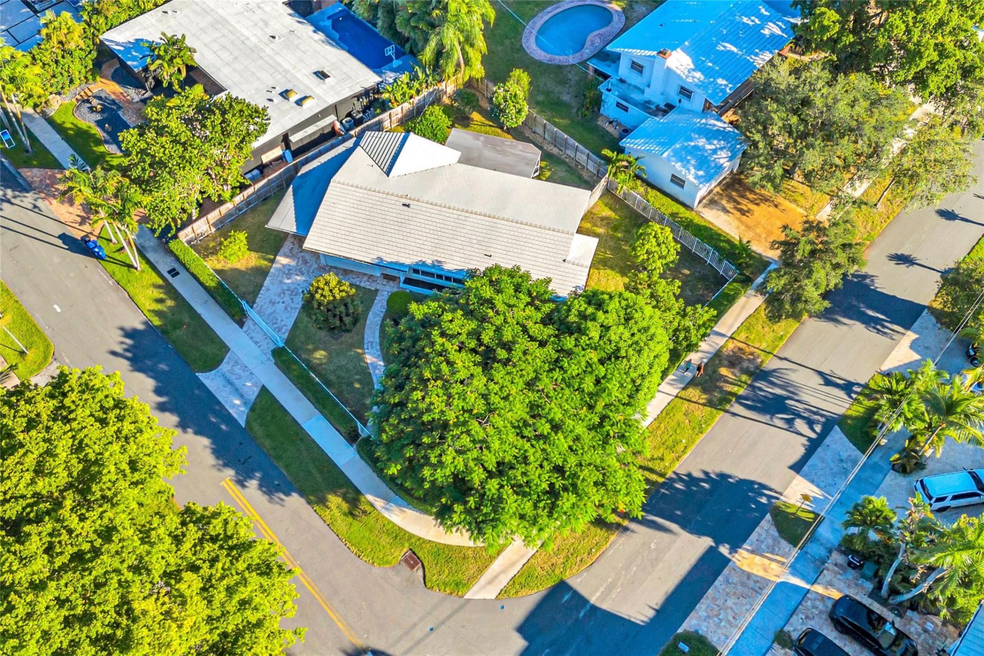 2100 Manatee Drive, Fort Lauderdale, FL 33316 Photo