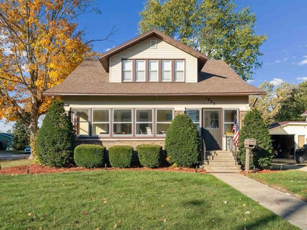 1000 N Franklin Street, Manchester, IA 52057