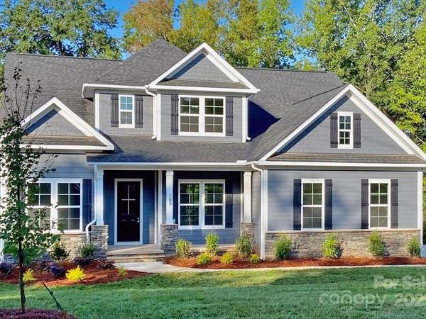 142 Rolling Meadows Drive, Troutman, NC 28166