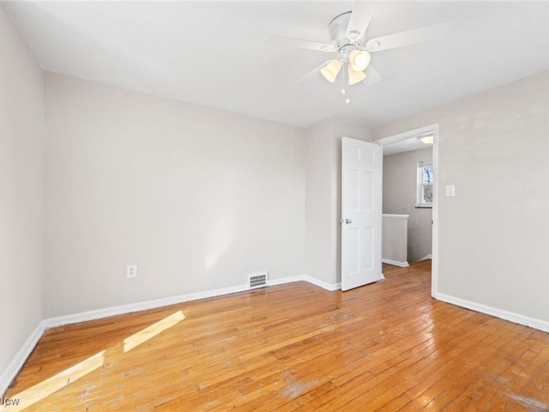 21000 Priday Avenue, Euclid, OH 44123 Photo 13