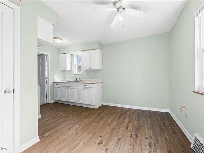 21000 Priday Avenue, Euclid, OH 44123 Photo 8