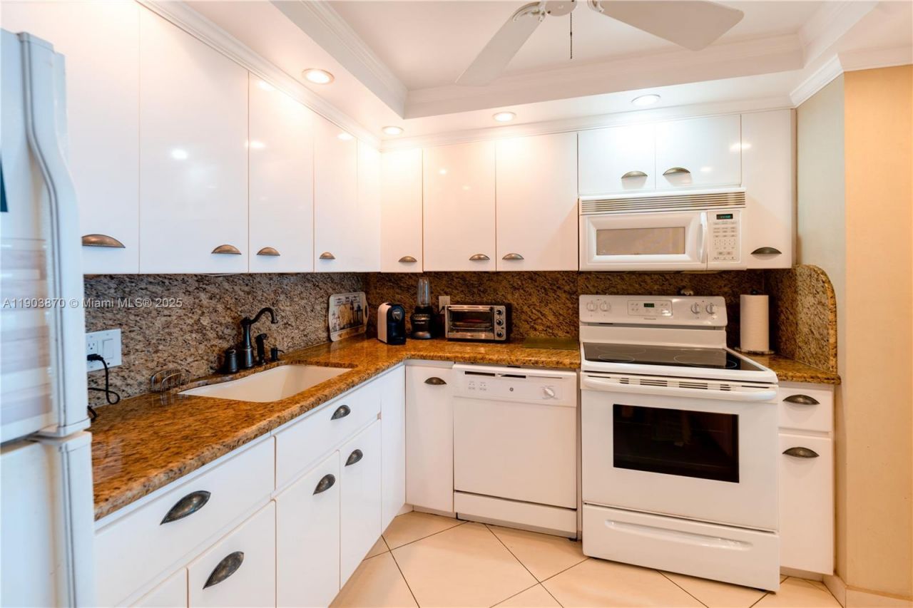 2101 S Ocean Dr, Unit 2002, Hollywood, FL 33019 Photo