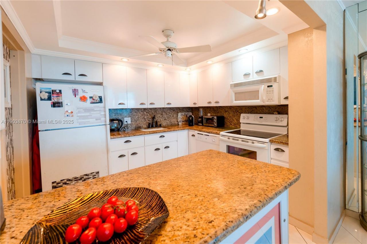 2101 S Ocean Dr, Unit 2002, Hollywood, FL 33019 Photo