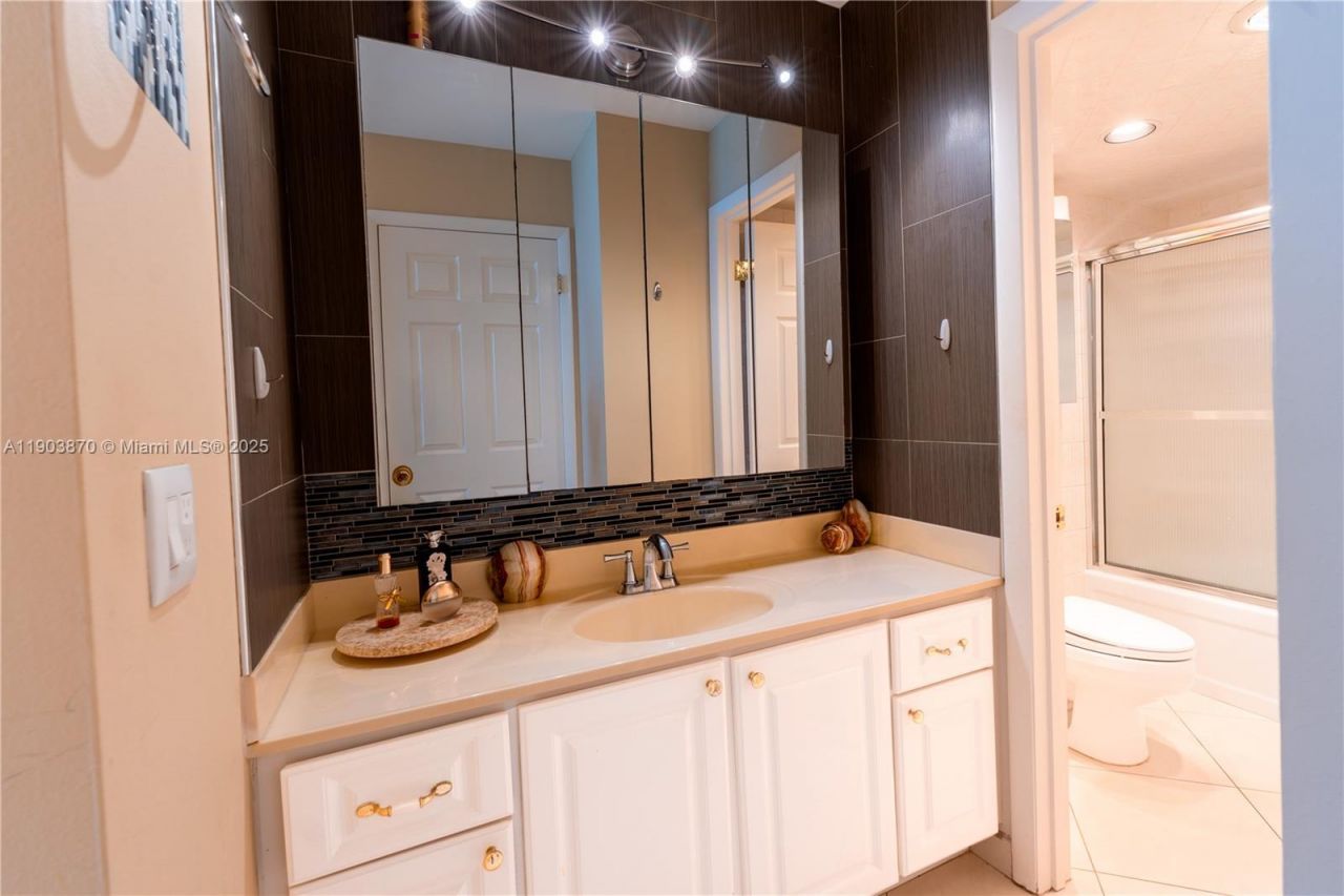 2101 S Ocean Dr, Unit 2002, Hollywood, FL 33019 Photo