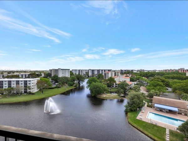 2334 S Cypress Bend Dr, Unit 501, Pompano Beach, FL 33069