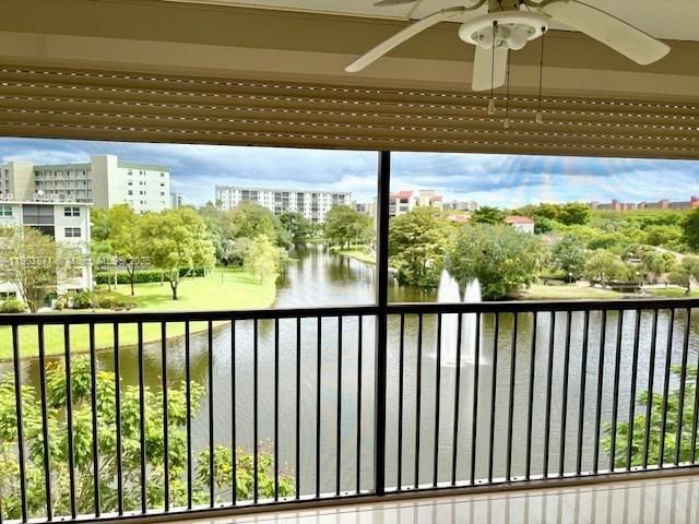 2334 S Cypress Bend Dr, Unit 501, Pompano Beach, FL 33069 Photo