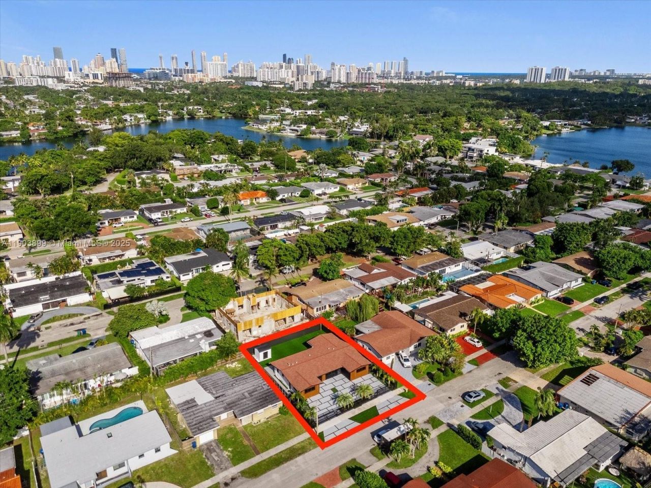 19511 NE 18th Pl, Miami, FL 33179 Photo