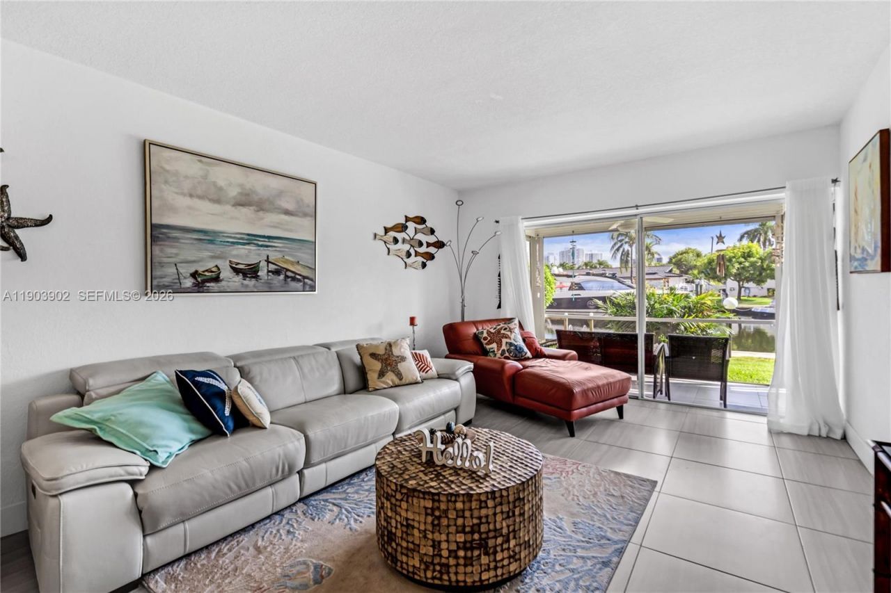 455 Paradise Isle Blvd, Unit 106, Hallandale Beach, FL 33009 Photo