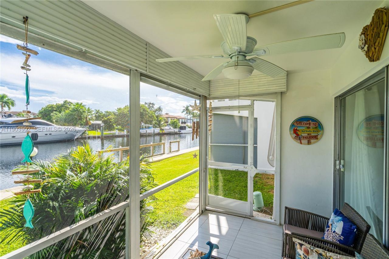 455 Paradise Isle Blvd, Unit 106, Hallandale Beach, FL 33009 Photo