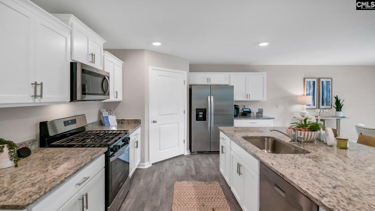 1054 Rampart Court Photo 5