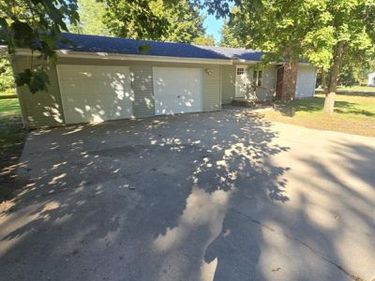 8220 Upham Drive, Mt. Pleasant, MI 48858