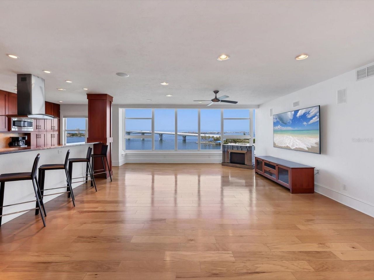 226 Golden Gate Point, Unit 63, Sarasota, FL 34236 Photo