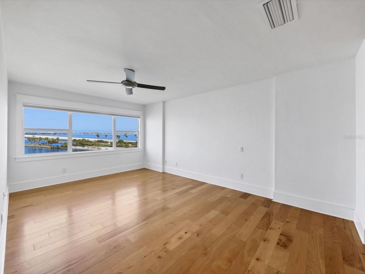 226 Golden Gate Point, Unit 63, Sarasota, FL 34236 Photo