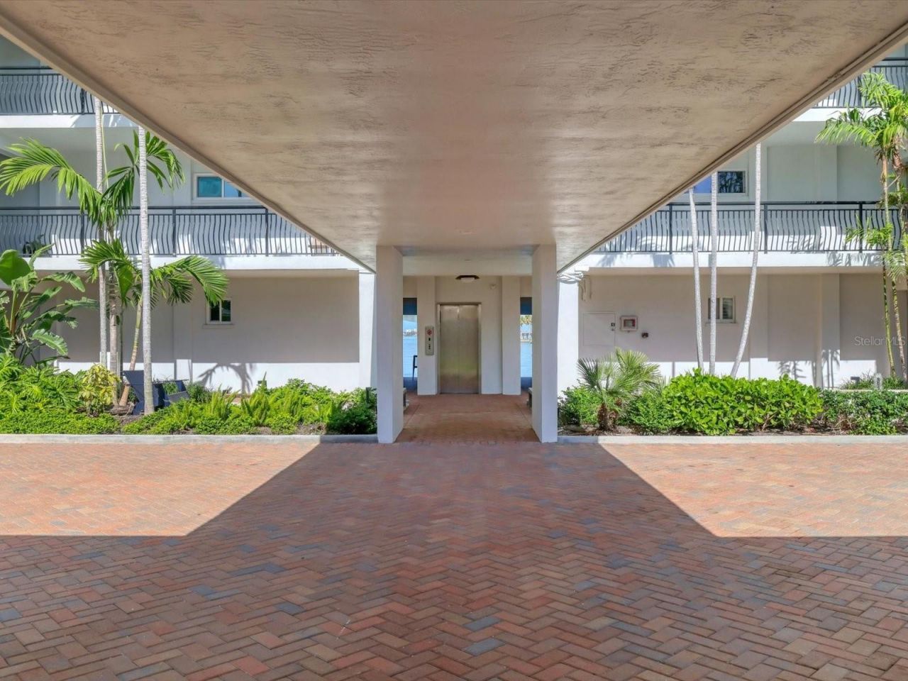 226 Golden Gate Point, Unit 63, Sarasota, FL 34236 Photo