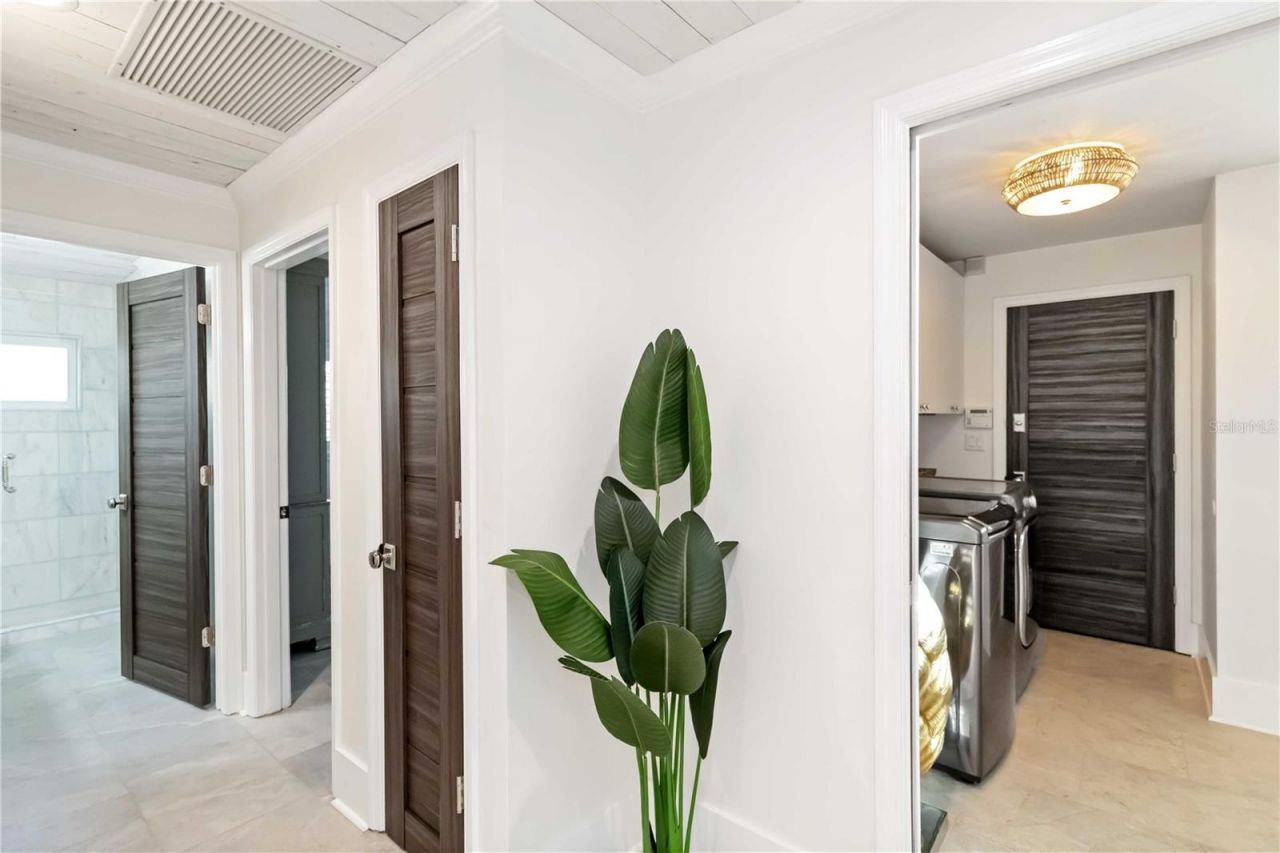 499 Partridge Circle, Sarasota, FL 34236 Photo