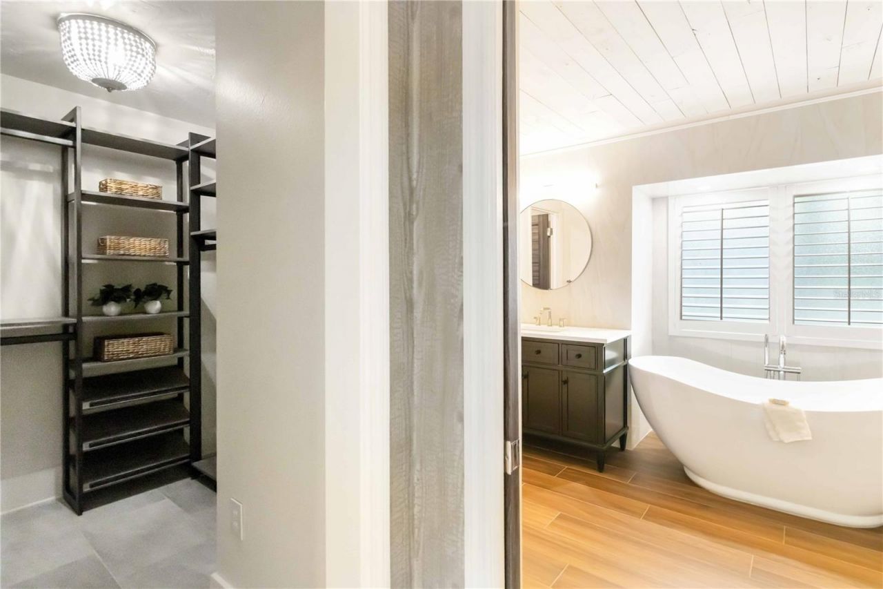 499 Partridge Circle, Sarasota, FL 34236 Photo