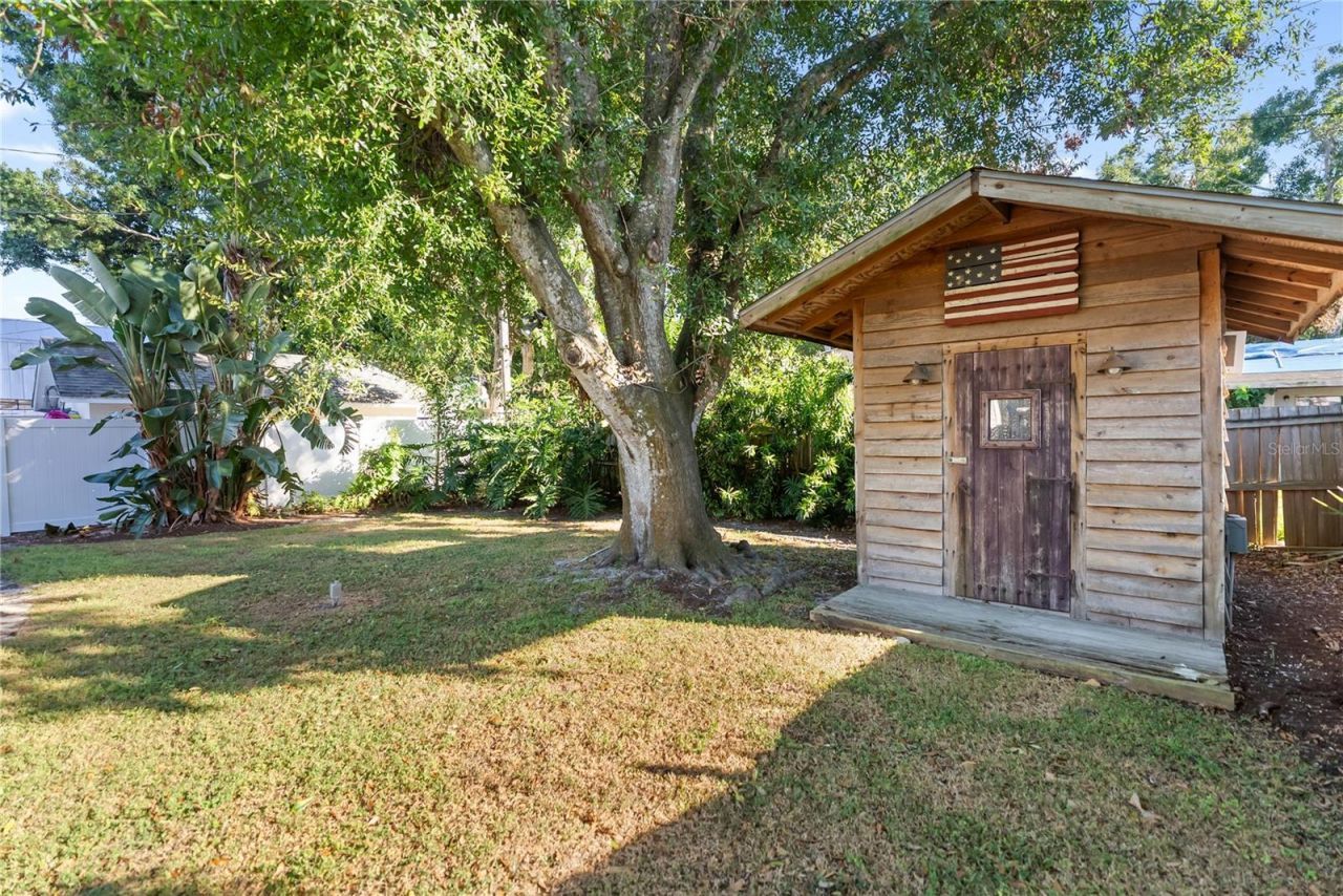 2530 Loma Linda Street, Sarasota, FL 34239 Photo