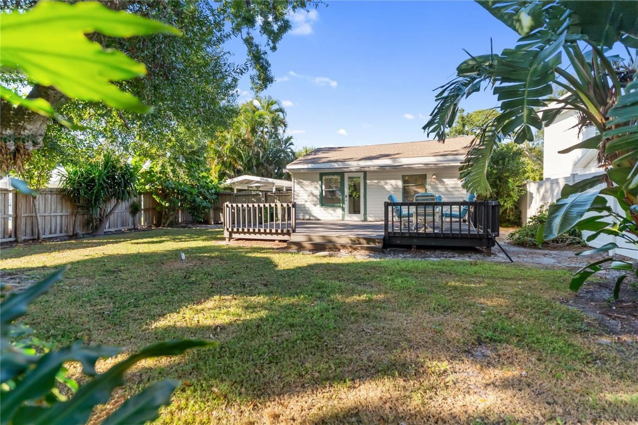 2530 Loma Linda Street, Sarasota, FL 34239 Photo