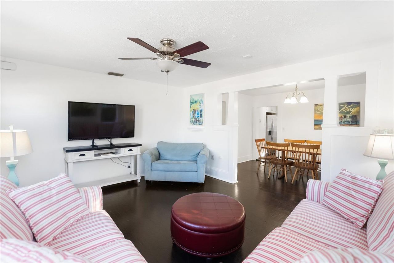 2530 Loma Linda Street, Sarasota, FL 34239 Photo