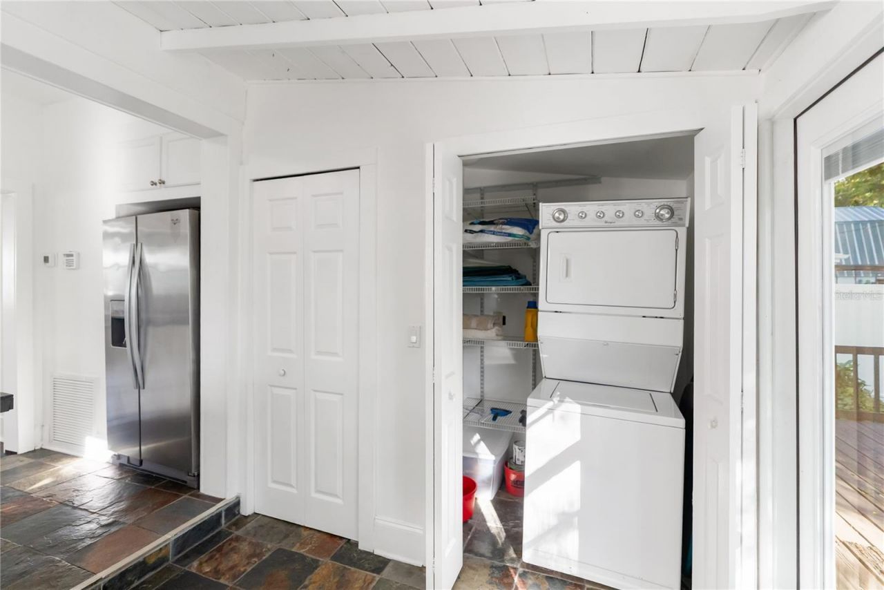 2530 Loma Linda Street, Sarasota, FL 34239 Photo