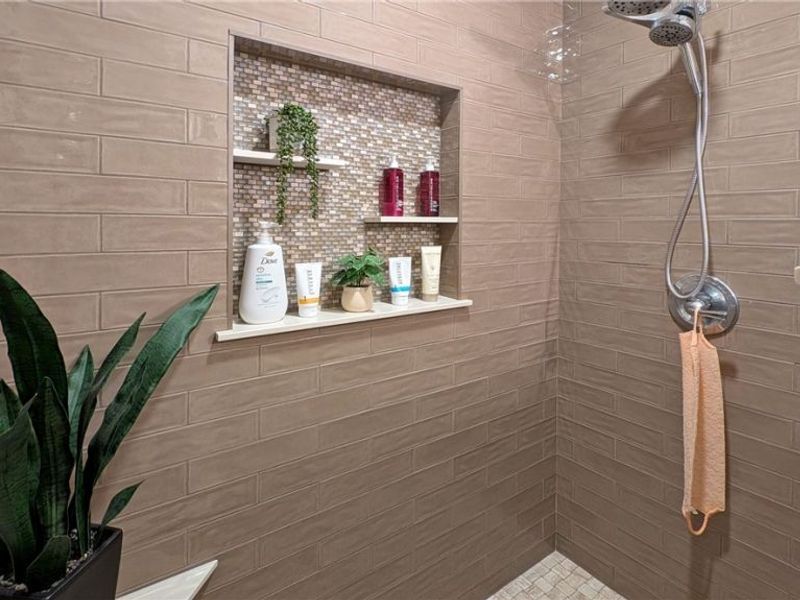 732 Forest Ridge Drive, Youngstown, OH 44512 Photo 16