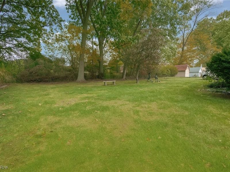 732 Forest Ridge Drive, Youngstown, OH 44512 Photo 27