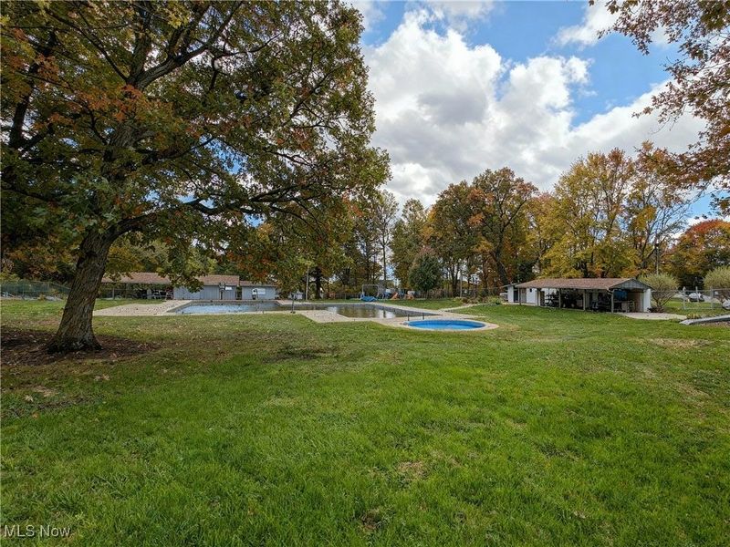 732 Forest Ridge Drive, Youngstown, OH 44512 Photo 35