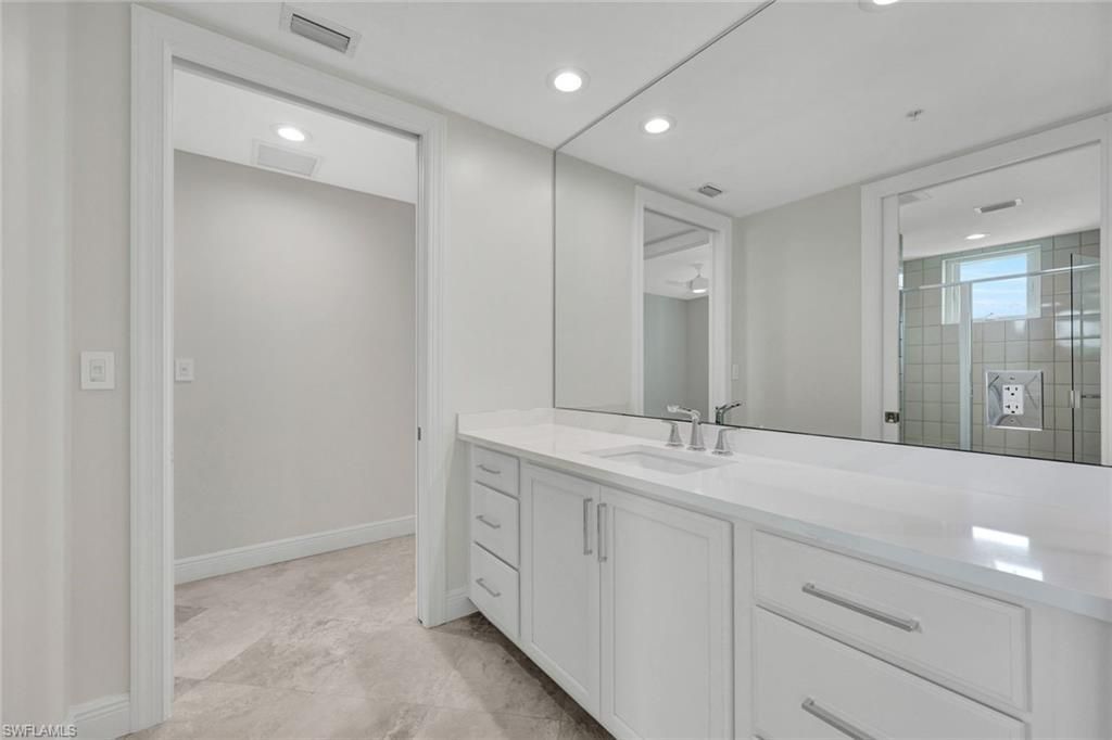 275 Indies Way, Unit 1703, Naples, FL 34110 Photo