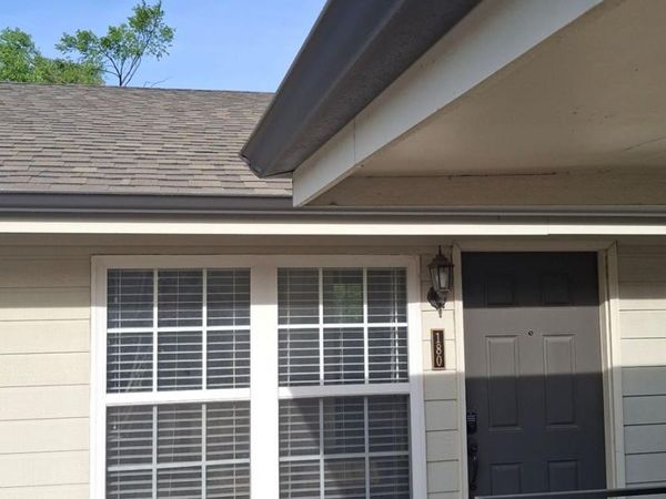 1802 Jackson Ave W #180, Oxford, MS 38655