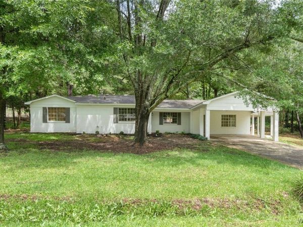 4205 Cloverdale Estate, Northport, AL 35473