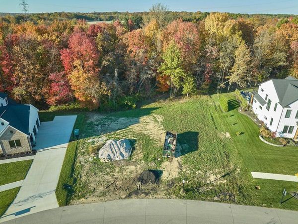 820 Alicia Kelton Drive, Delaware, OH 43015