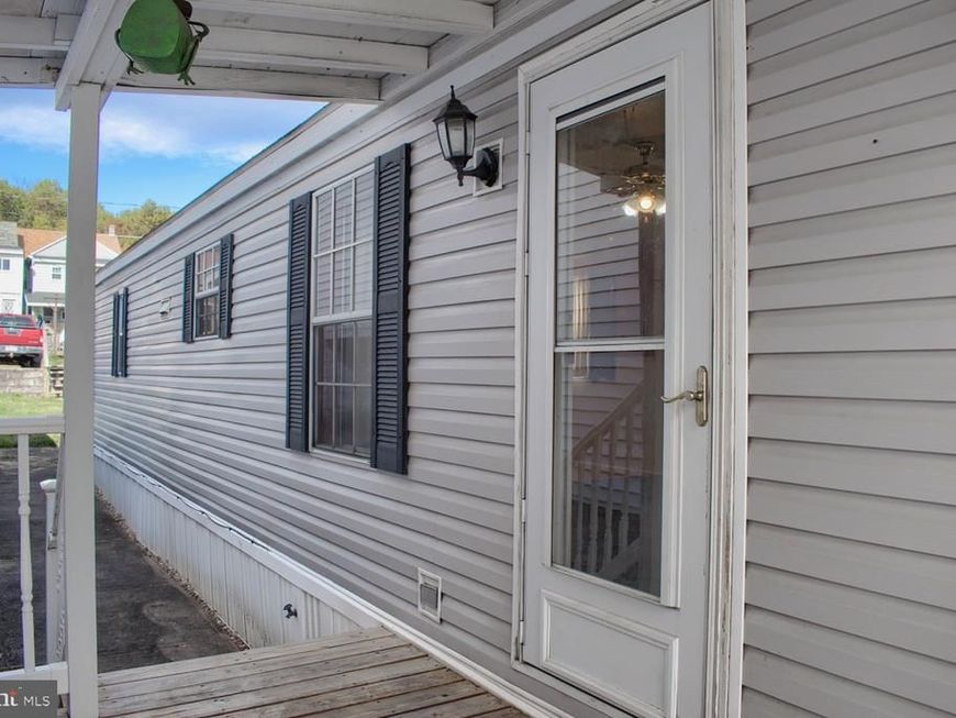 129 Saylor Street W, Mount Carmel, PA 17851 Main Photo