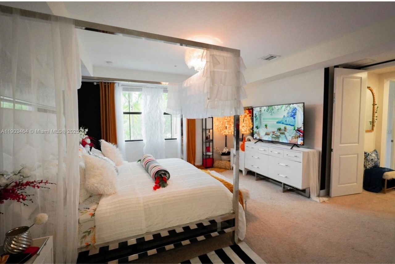 2954 NW 124th Way, Sunrise, FL 33323 Photo