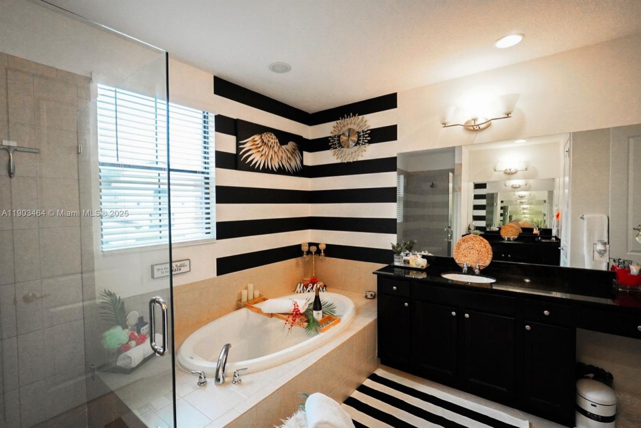 2954 NW 124th Way, Sunrise, FL 33323 Photo