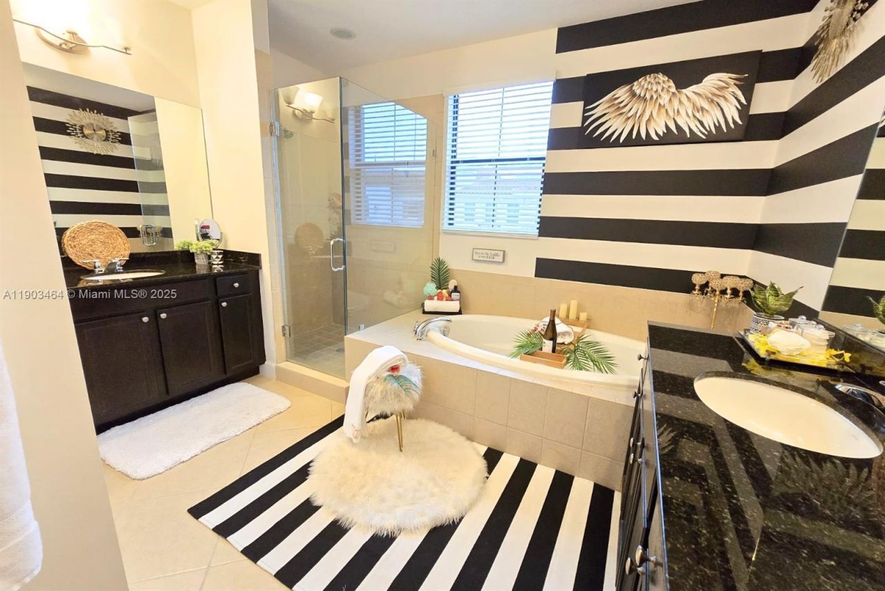 2954 NW 124th Way, Sunrise, FL 33323 Photo