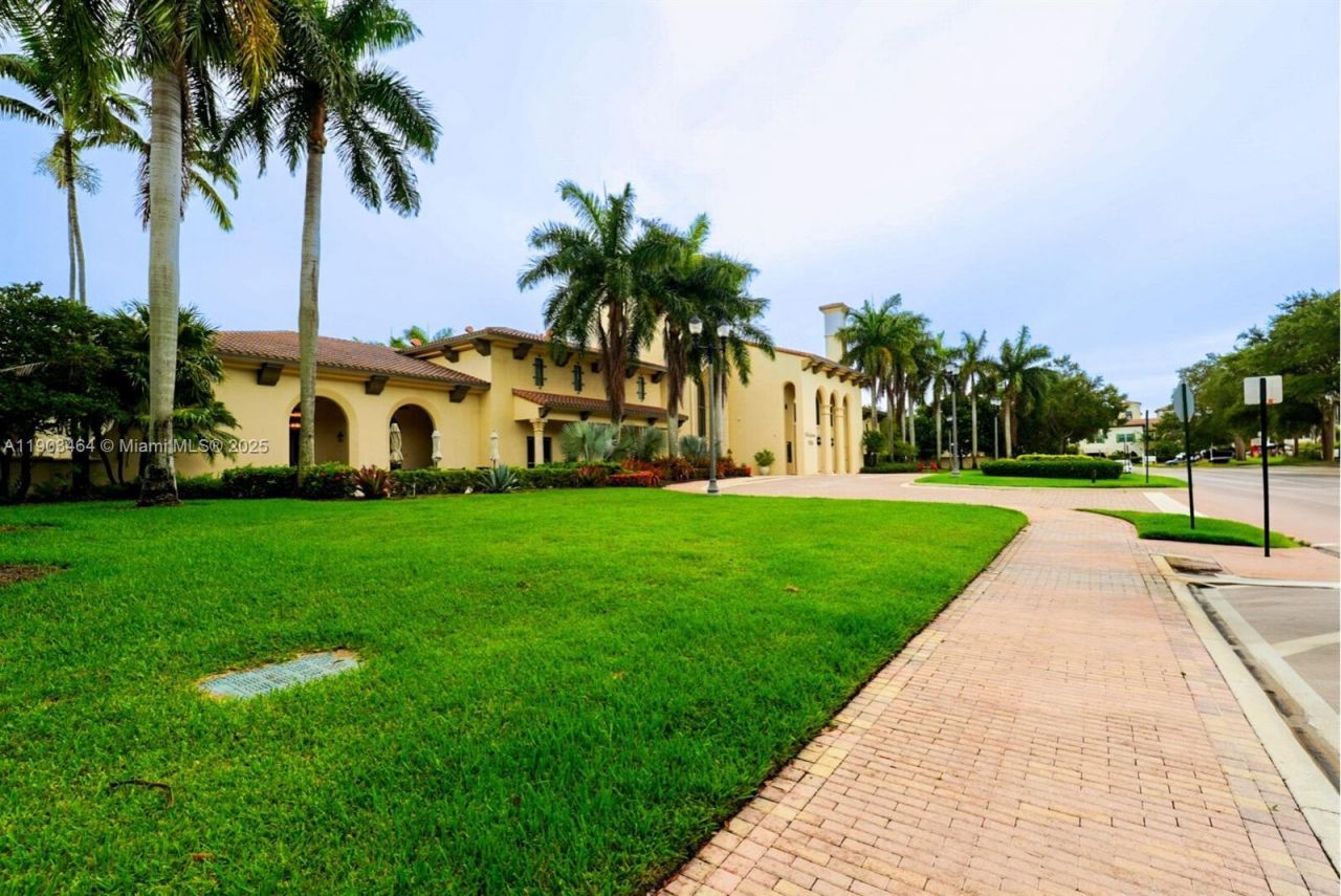 2954 NW 124th Way, Sunrise, FL 33323 Photo