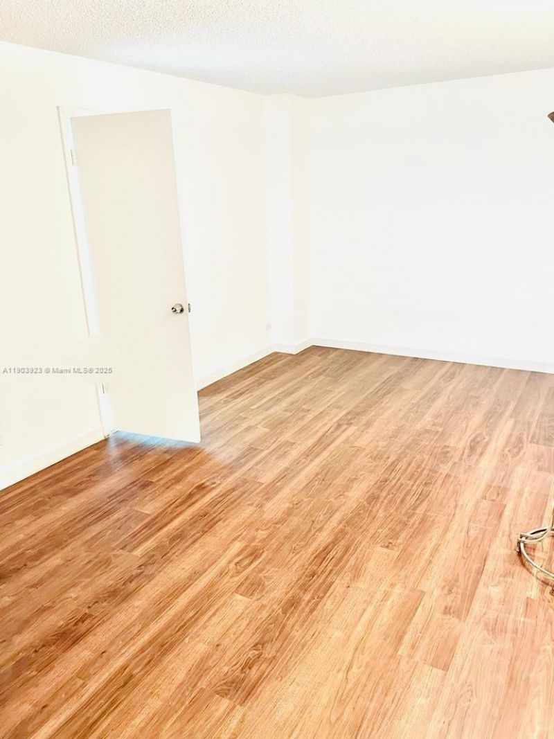 231 174th St, Unit MO-3, Sunny Isles Beach, FL 33160 Photo