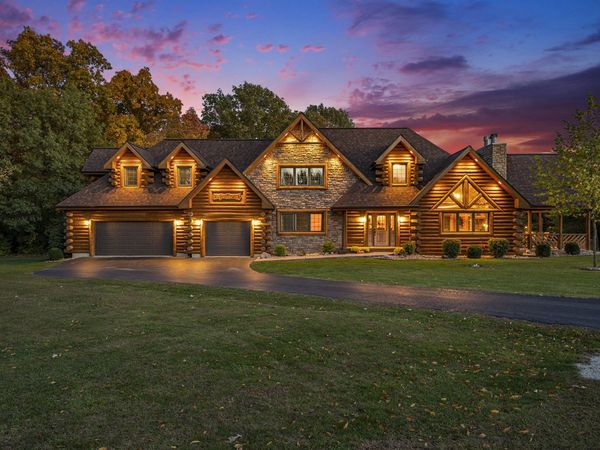 6125 Tulip Lane, Grant Park, IL 60940