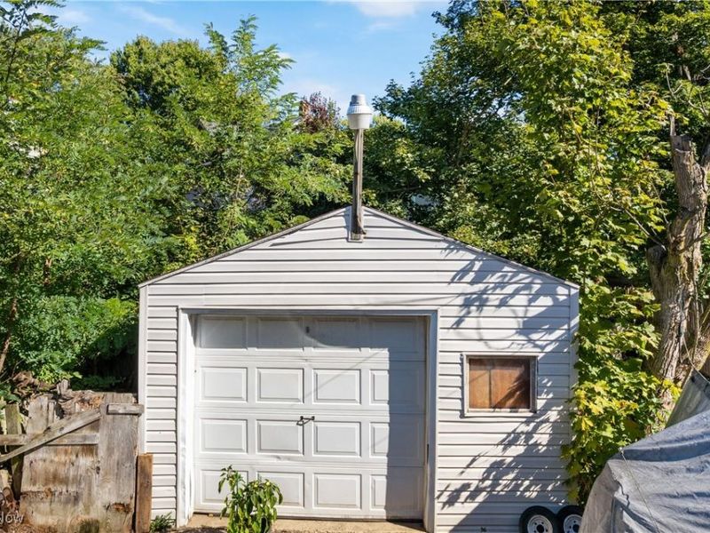 939 W Exchange Street, Akron, OH 44302 Photo 3