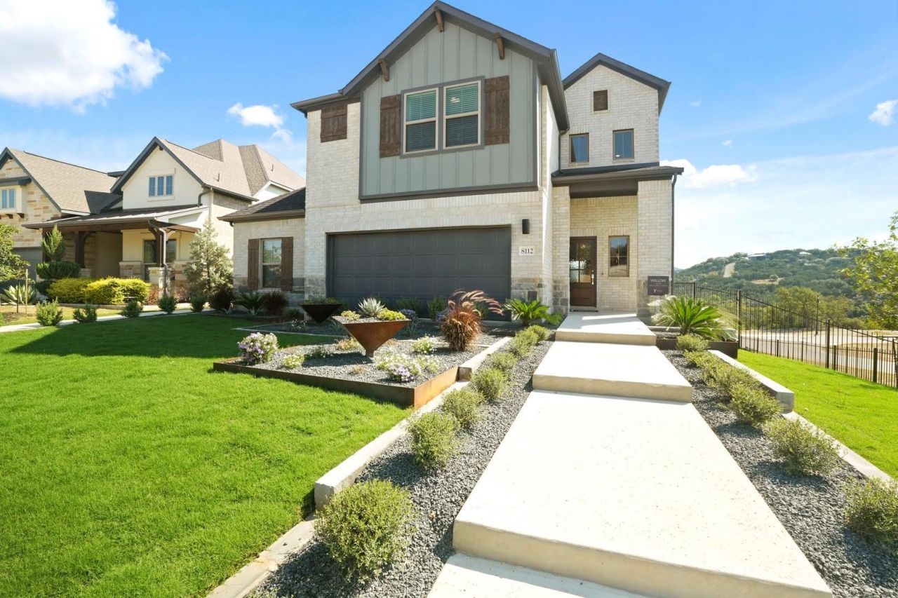 8112 Turning Leaf Cir, Lago Vista, TX 78645 Main Photo